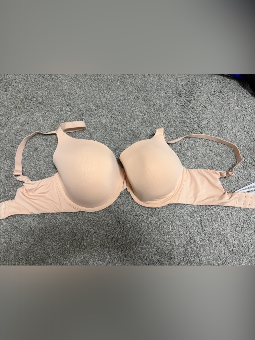 Amazon Essentials Smooth Light Peach T-Shirt Bra